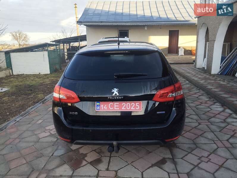 Універсал Peugeot 308 2015 в Волочиську