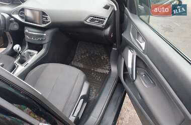 Универсал Peugeot 308 2017 в 
