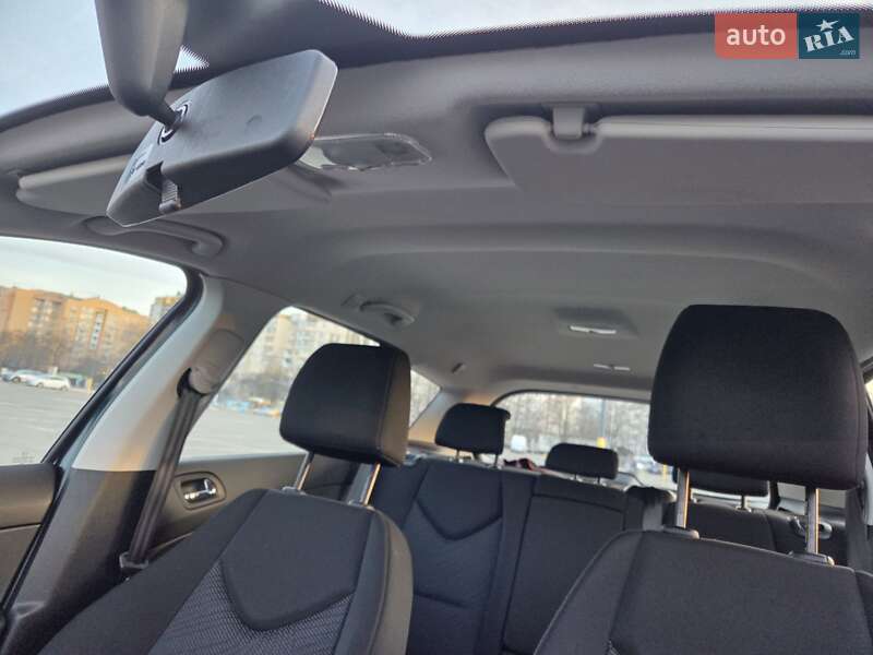 Универсал Peugeot 308 2010 в Броварах