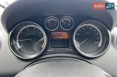 Хэтчбек Peugeot 308 2012 в 