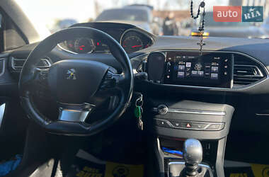 Универсал Peugeot 308 2015 в 