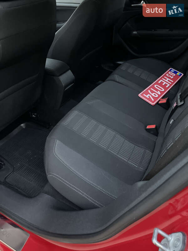 Универсал Peugeot 308 2015 в Луцке