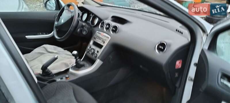 Універсал Peugeot 308 2008 в Рівному