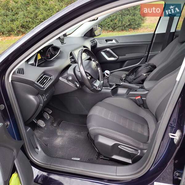 Универсал Peugeot 308 2015 в Запорожье