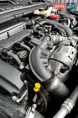 Хетчбек Peugeot 308 2016 в 