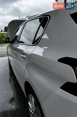 Хетчбек Peugeot 308 2016 в 