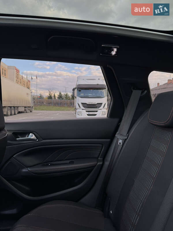 Универсал Peugeot 308 2018 в Львове