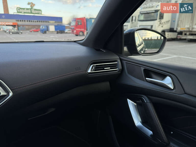 Универсал Peugeot 308 2018 в Львове