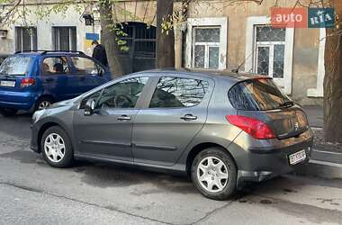 Хетчбек Peugeot 308 2011 в 