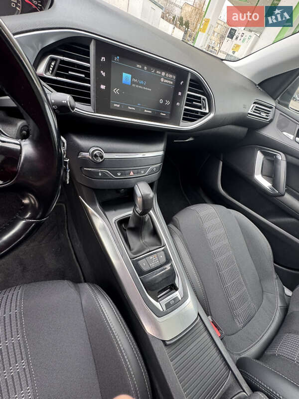 Универсал Peugeot 308 2017 в Луцке