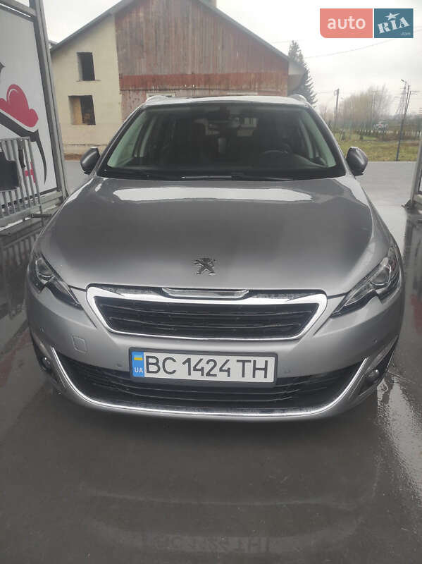 Універсал Peugeot 308 2017 в Дрогобичі