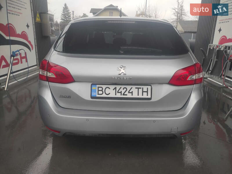 Універсал Peugeot 308 2017 в Дрогобичі
