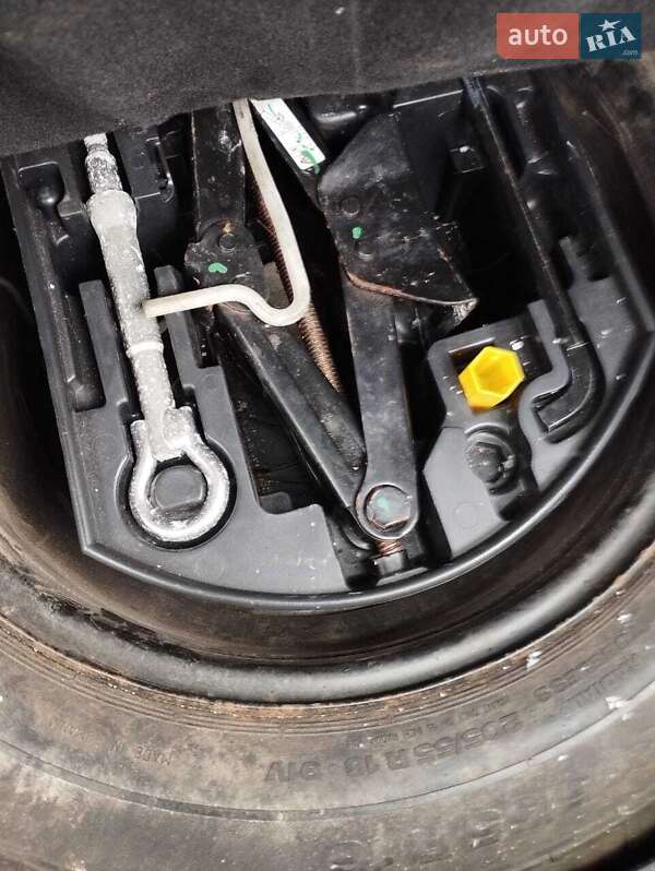 Хетчбек Peugeot 308 2011 в Краматорську