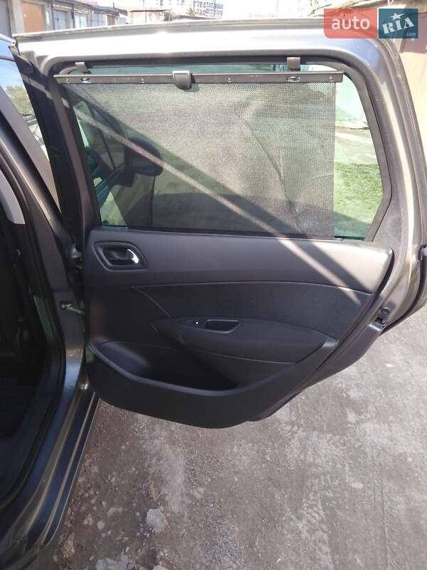 Універсал Peugeot 308 2011 в Львові