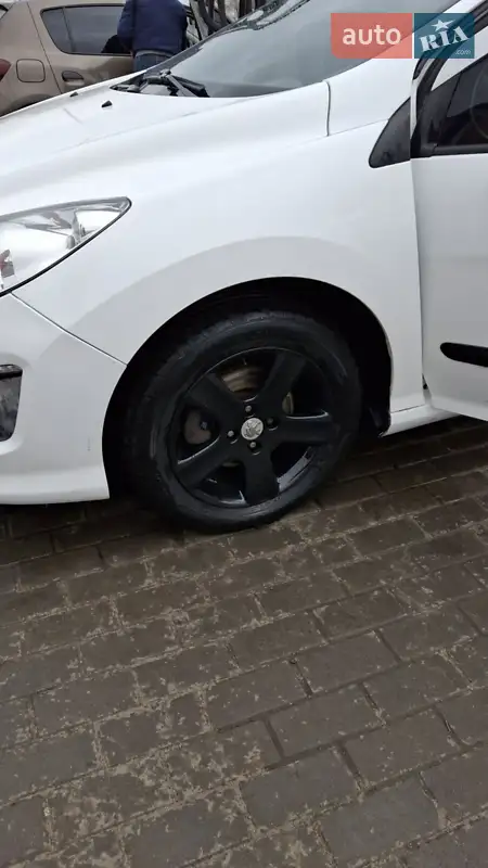 Peugeot 308 2013