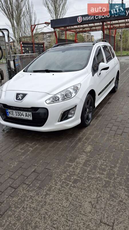 Универсал Peugeot 308 2013 в Кривом Роге