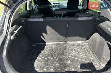 Хэтчбек Peugeot 308 2011 в 