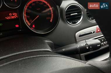 Хетчбек Peugeot 308 2013 в 