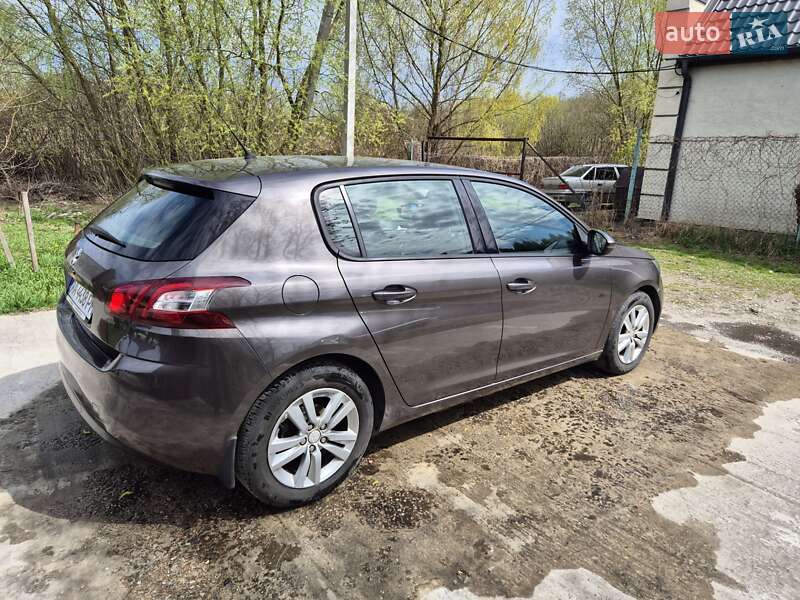 Хэтчбек Peugeot 308 2014 в Киеве