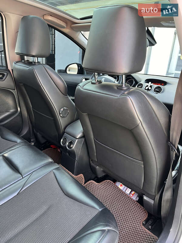 Хетчбек Peugeot 308 2012 в Славуті