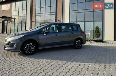 Универсал Peugeot 308 2010 в 