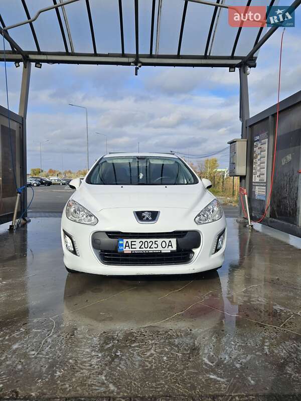 Peugeot 308 2012