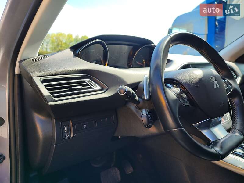 Універсал Peugeot 308 2019 в Стрию