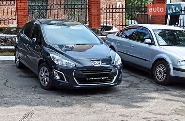 Хэтчбек Peugeot 308 2012 в Кременчуге