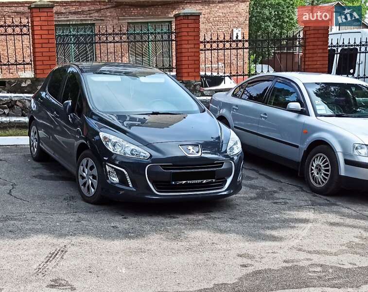 Peugeot 308 2012
