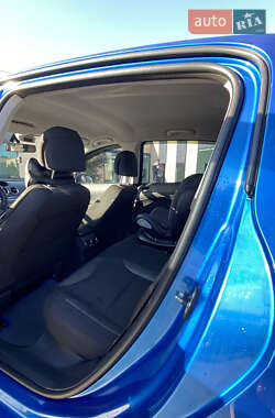 Хэтчбек Peugeot 308 2008 в 