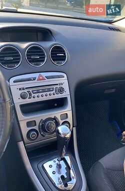 Хэтчбек Peugeot 308 2008 в 