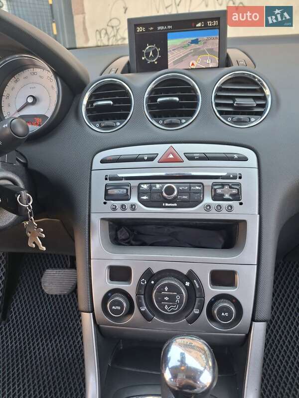 Хэтчбек Peugeot 308 2012 в Здолбунове