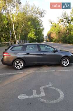 Универсал Peugeot 308 2017 в 