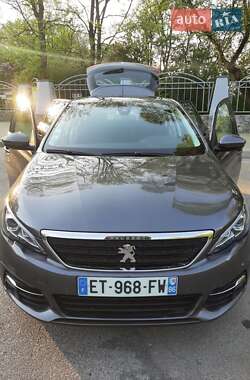 Универсал Peugeot 308 2017 в 