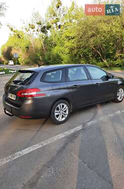 Универсал Peugeot 308 2017 в 