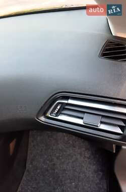 Универсал Peugeot 308 2017 в 