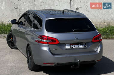Універсал Peugeot 308 2014 в 