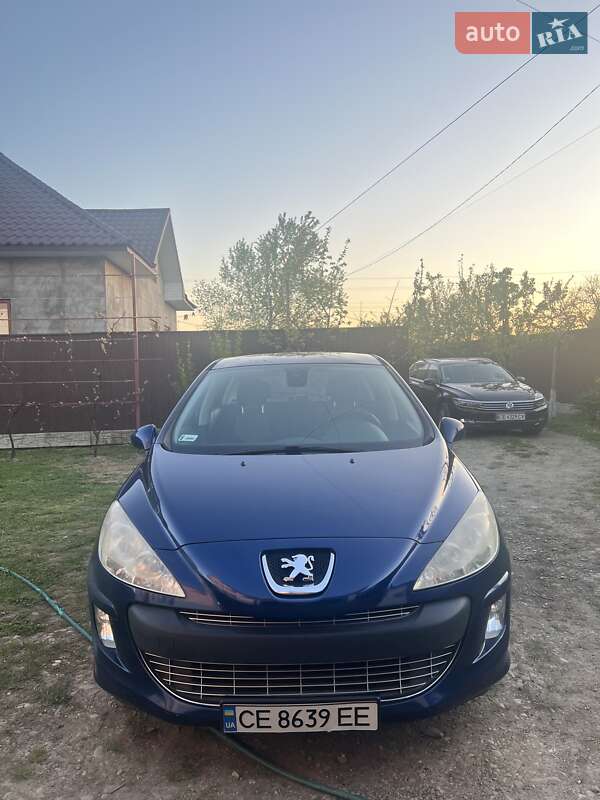 Хэтчбек Peugeot 308 2008 в 