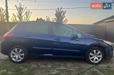Хэтчбек Peugeot 308 2008 в 