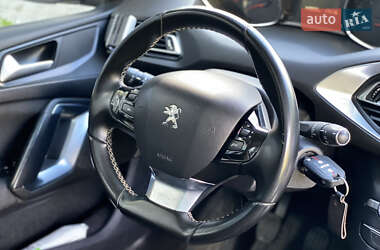 Универсал Peugeot 308 2015 в 