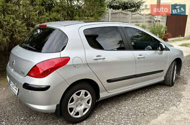 Хэтчбек Peugeot 308 2009 в 