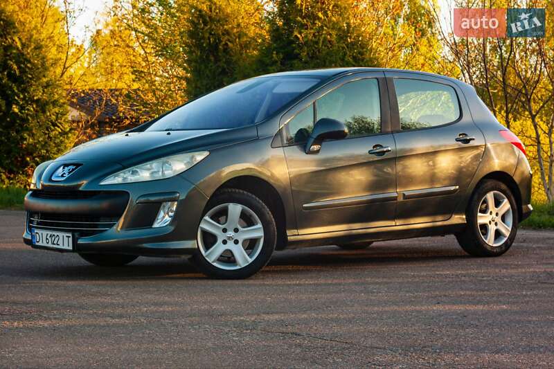 Хэтчбек Peugeot 308 2007 в Костополе