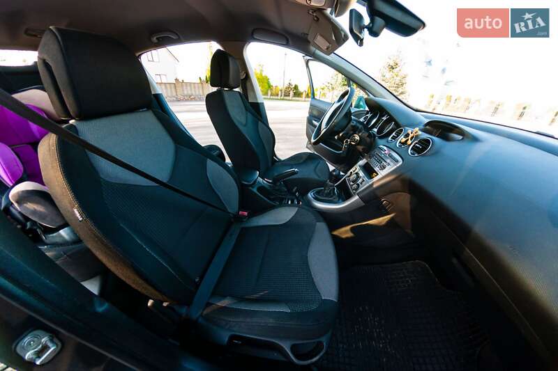 Хэтчбек Peugeot 308 2007 в Костополе