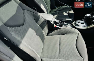Хэтчбек Peugeot 308 2012 в 