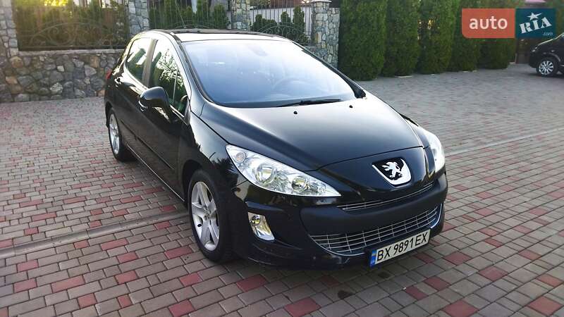 Хэтчбек Peugeot 308 2007 в Староконстантинове