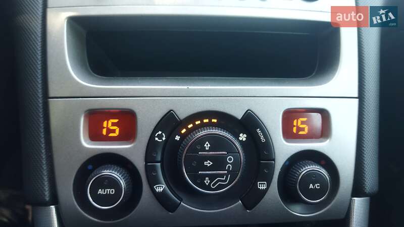 Хэтчбек Peugeot 308 2007 в Староконстантинове