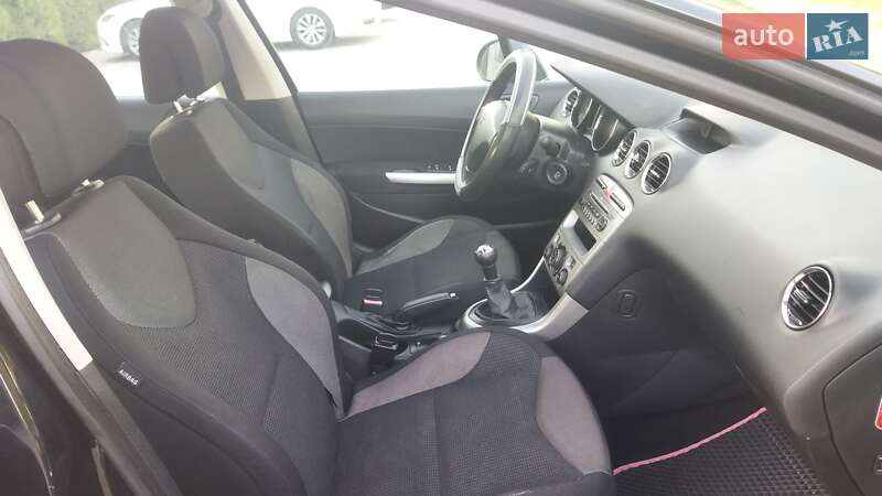 Хэтчбек Peugeot 308 2007 в Староконстантинове