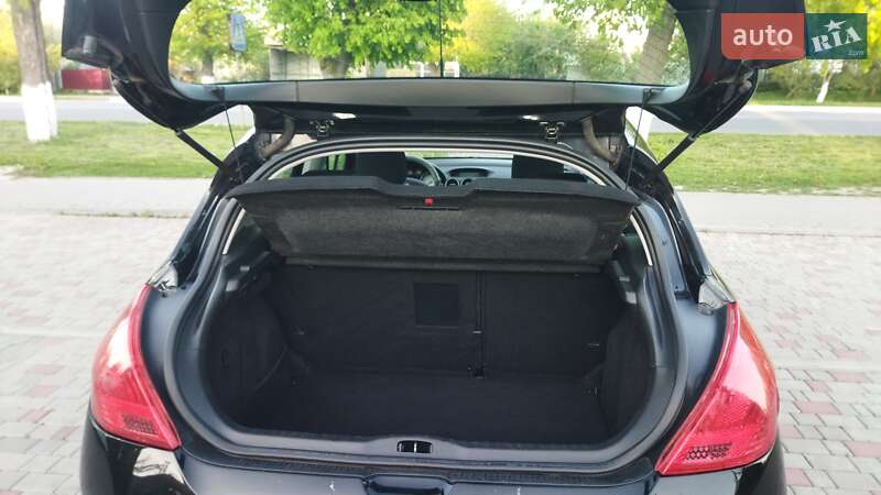 Хэтчбек Peugeot 308 2007 в Староконстантинове