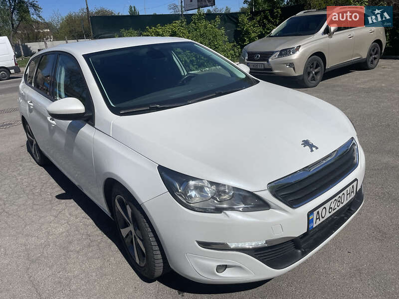 Универсал Peugeot 308 2016 в Киеве