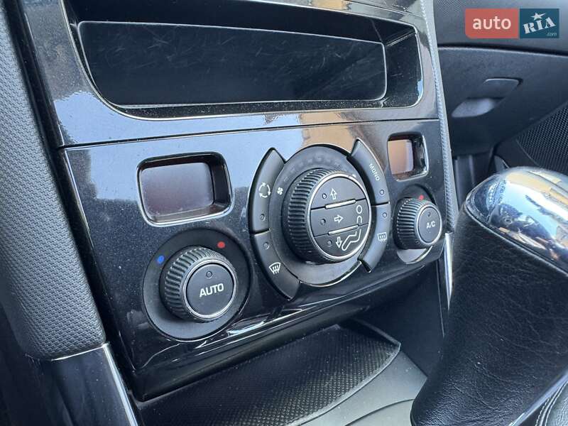 Кабриолет Peugeot 308 2011 в Днепре